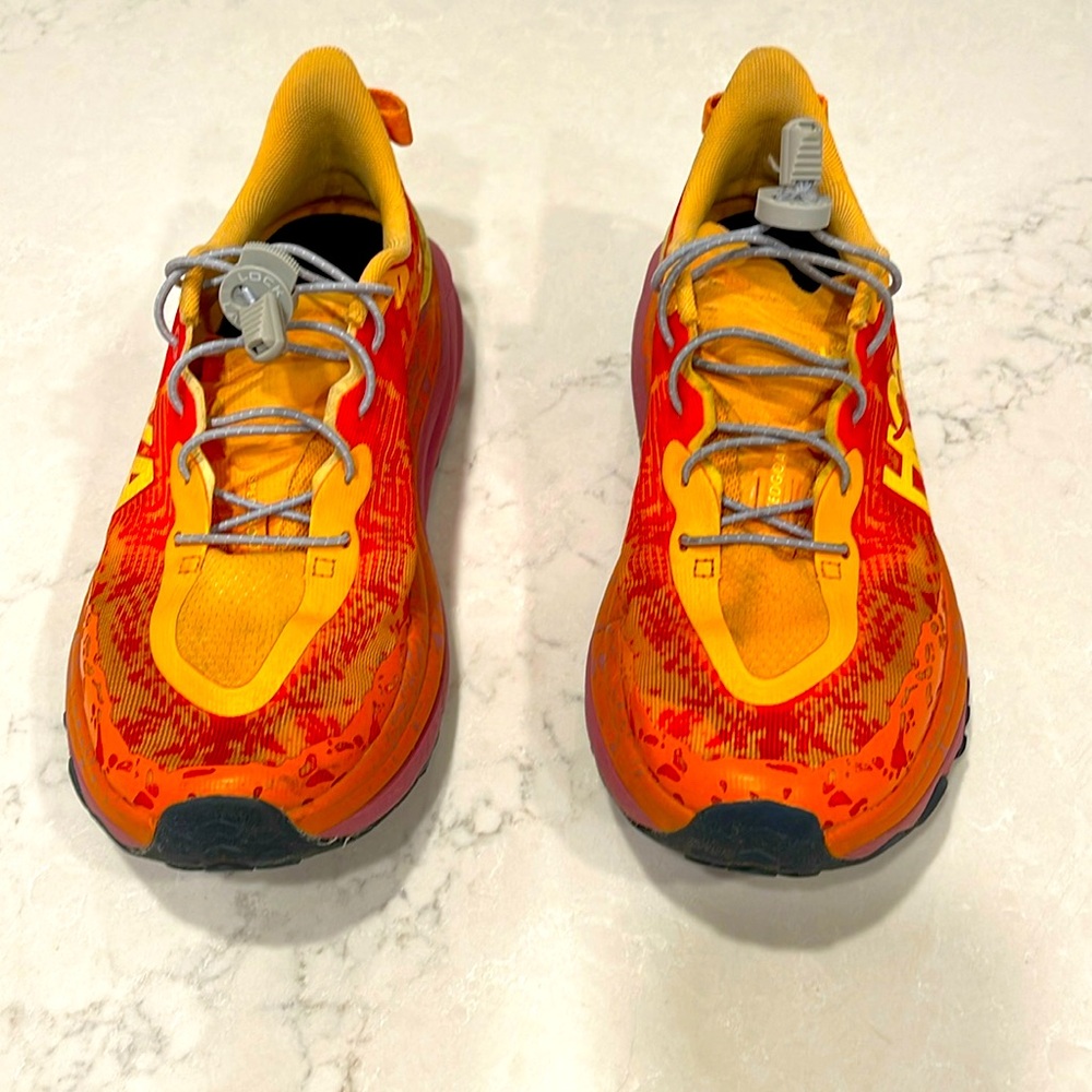 Hoka Speedgoat 6